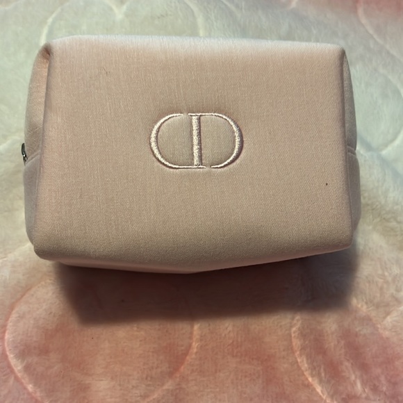 Authentic Super Soft Medium to Large Dior Makeup Bag with CD logo - Picture 3 of 10